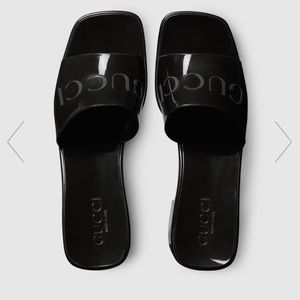 Gucci Rubber Platform 90’s Slides